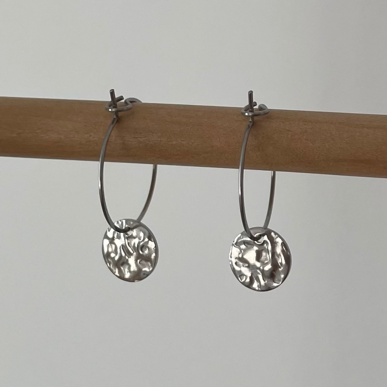 Cercles martelés argent
