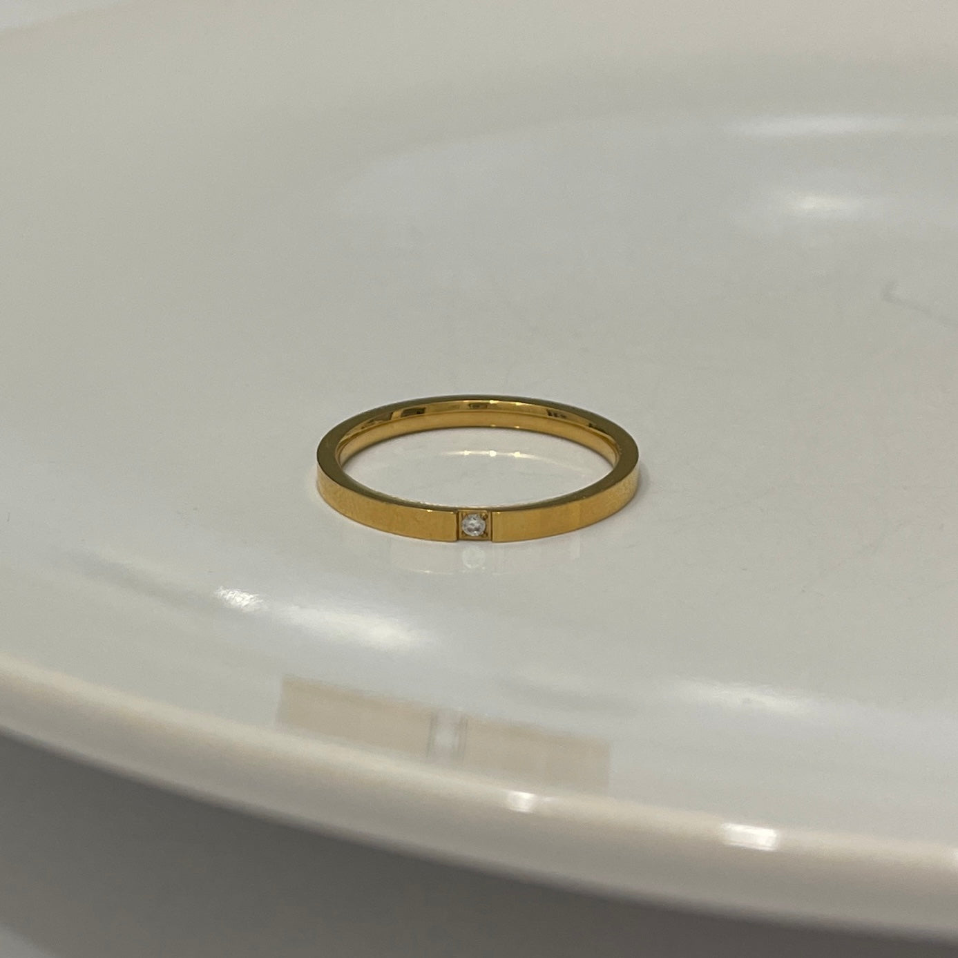 Simple – zircon