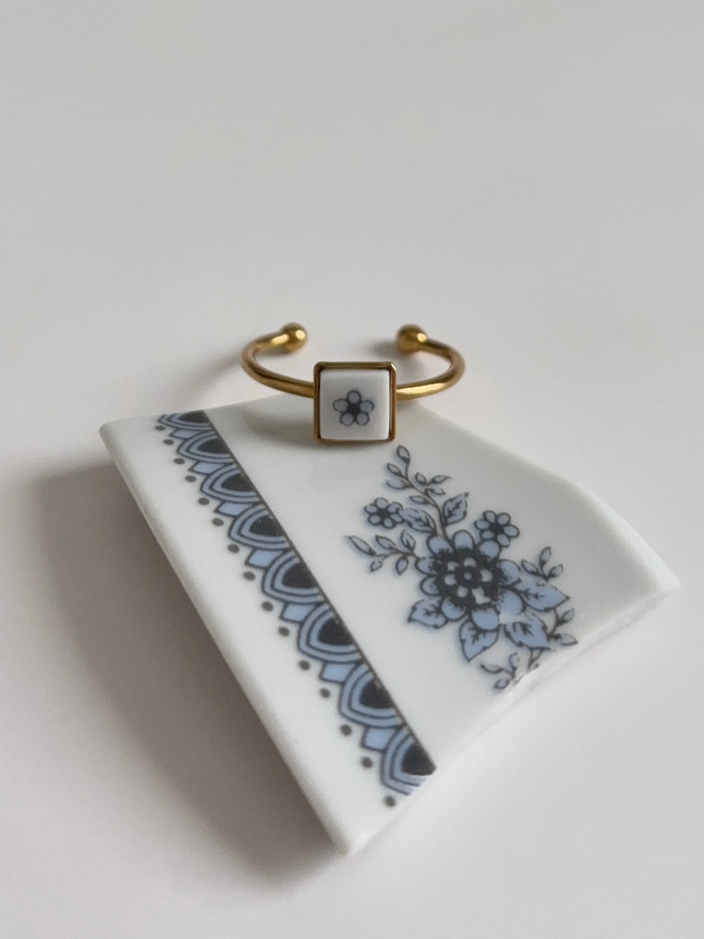 LYDIA - bague ajustable or